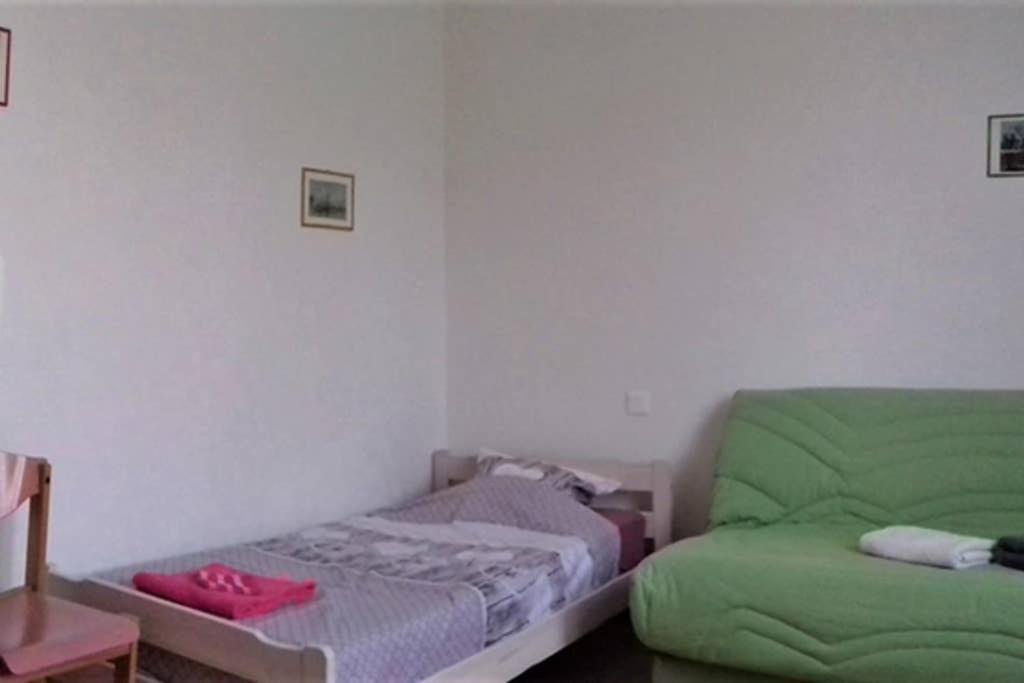 Spacieux Appartement Proche Centre Et Piscine Кондом Экстерьер фото
