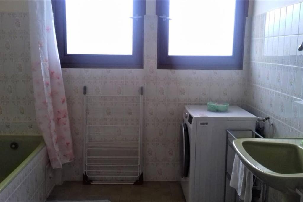 Spacieux Appartement Proche Centre Et Piscine Кондом Экстерьер фото
